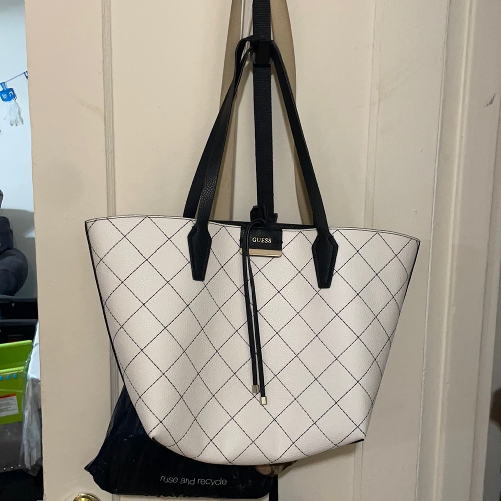 Guess bag